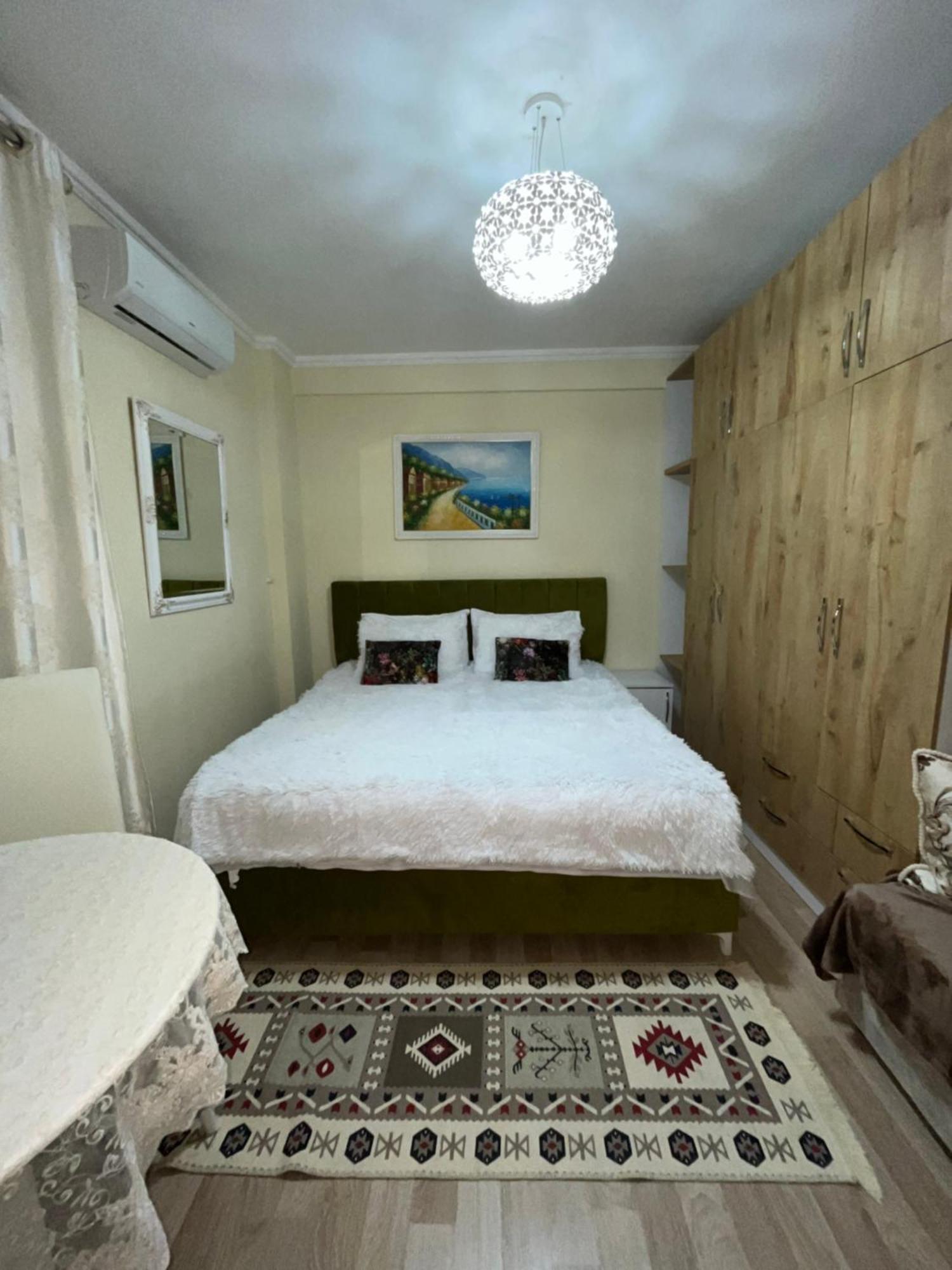 Evis House Apartment Tirana Exterior photo